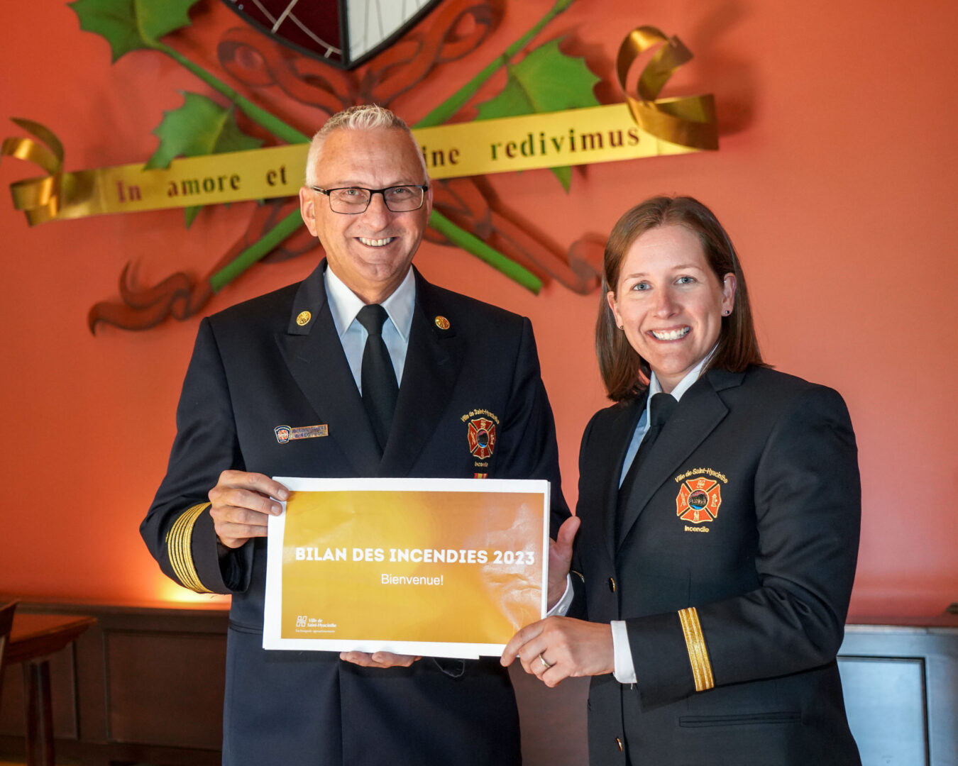 Le directeur du Service de sécurité incendie
de Saint-Hyacinthe, Jocelyn demers, et la
cheffe de la prévention, Laurie Normand.
Photo François Larivière | Le Courrier ©