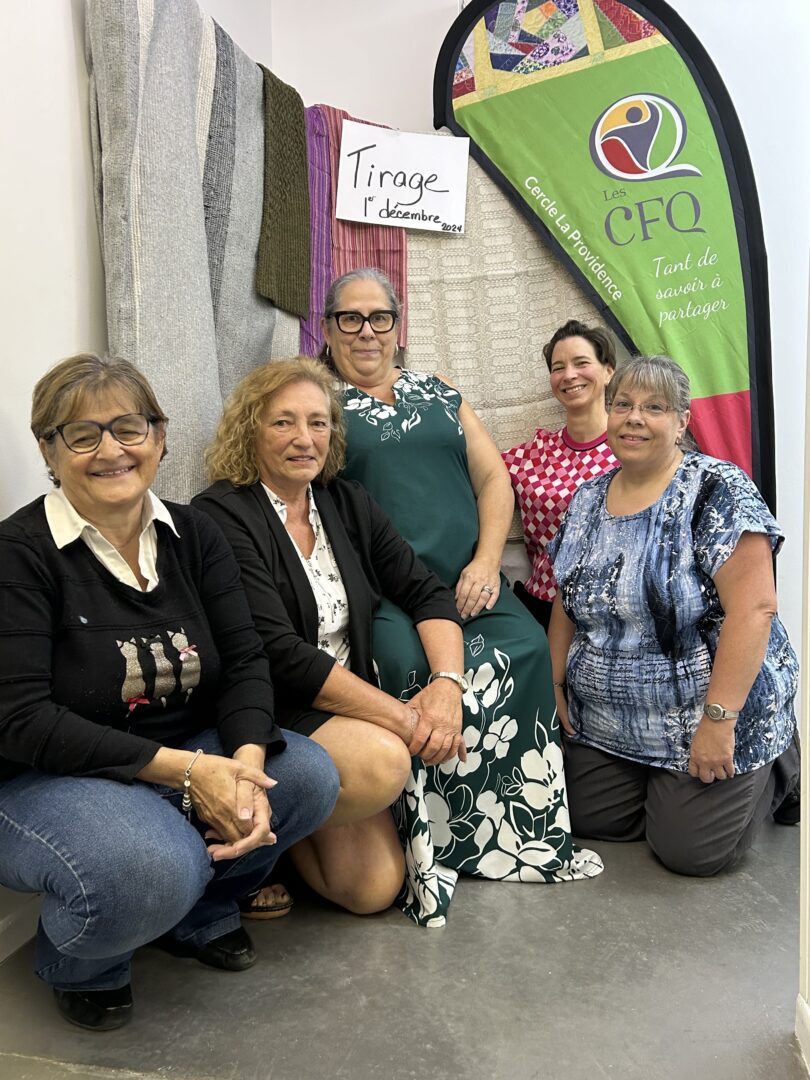 Le Cercle de fermières La Providence organise des portes ouvertes le 6 octobre, de 13 h à 15 h, pour se faire connaître et souligner son 50e anniversaire. Sur la photo, Sylvie Bilodeau, Diane Gaucher, Brigitte Beaudoin, Isabelle Dagenais et Josée Massé. Photo gracieuseté