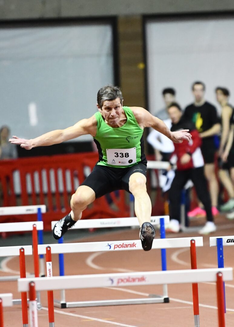 Lui-même un athlète aguerri, Bernard Lachance continue à ce jour à participer à des compétitions d’athlétisme chez les maîtres. Photo gracieuseté