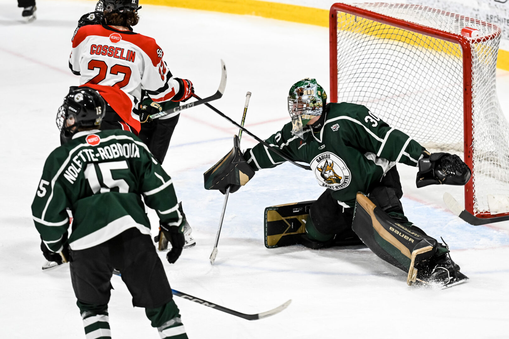 Le gardien de but Rafael Courchesne a obtenu son premier blanchissage de la saison contre le Blizzard. Photo François Larivière | Le Courrier ©