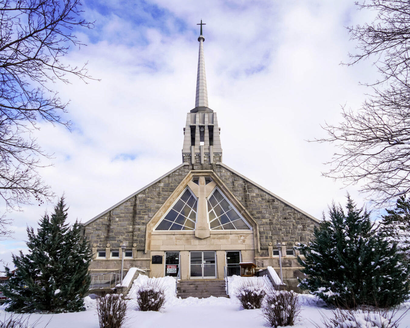 L’église de Saint-Dominique sera mise en vente. Photo François Larivière | Le Courrier ©