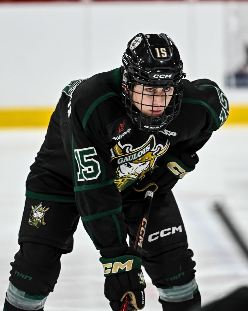 Emrick Nolette-Robidoux a inscrit le premier but des Gaulois au Challenge CCM dans une victoire de 3 à 0 contre les Forestiers. Photo François Larivière | Le Courrier ©