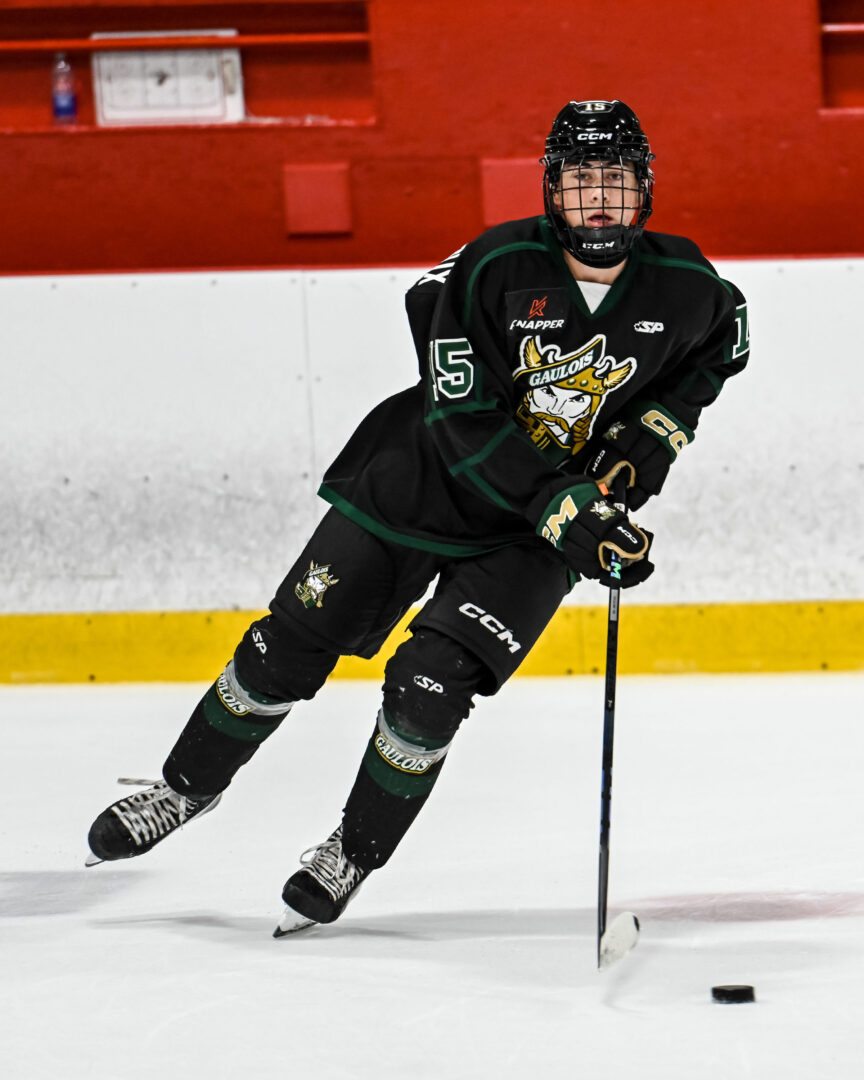 Emrick Nolette-Robidoux a été l’auteur de deux buts en deux matchs, dont celui de la victoire contre Châteauguay. Photo François Larivière | Le Courrier ©