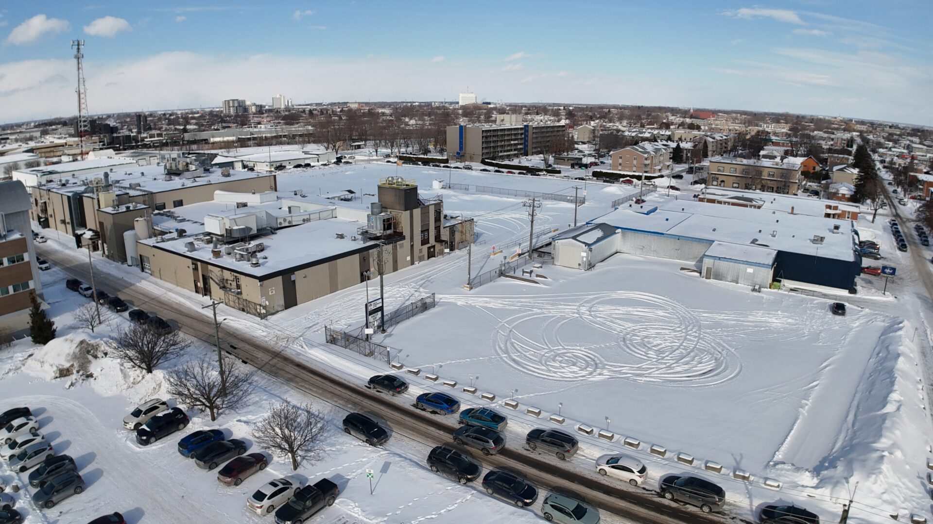 Le site de 22 325,40 mètres carrés de l’usine Olymel à Saint-Hyacinthe sera reconverti en complexe multifonction. Photo Robert Gosselin | Le Courrier ©
