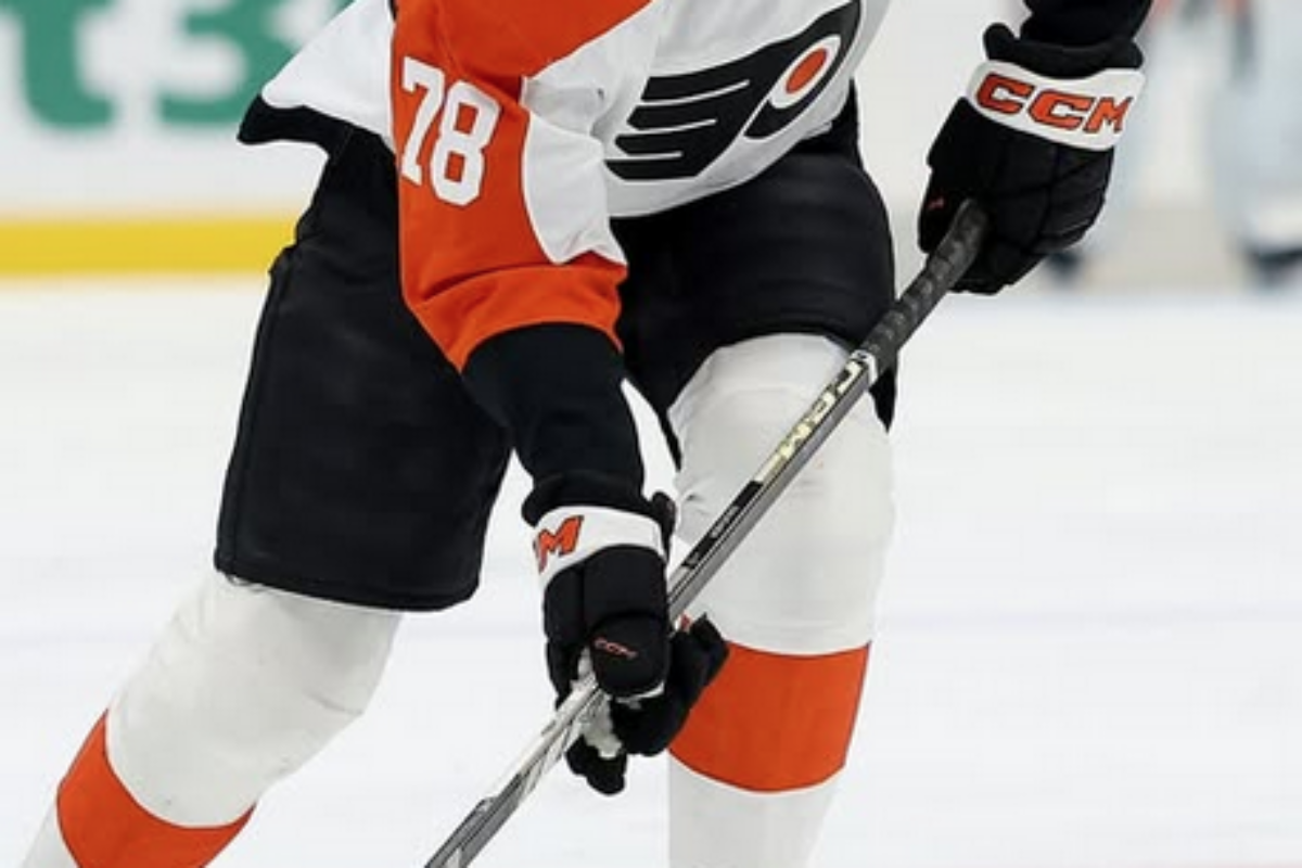Jacob Gaucher a disputé son premier match dans la LNH, dimanche, avec les Flyers de Philadelphie.Photo tirée d’Instagram (Philadelphia Flyers)
