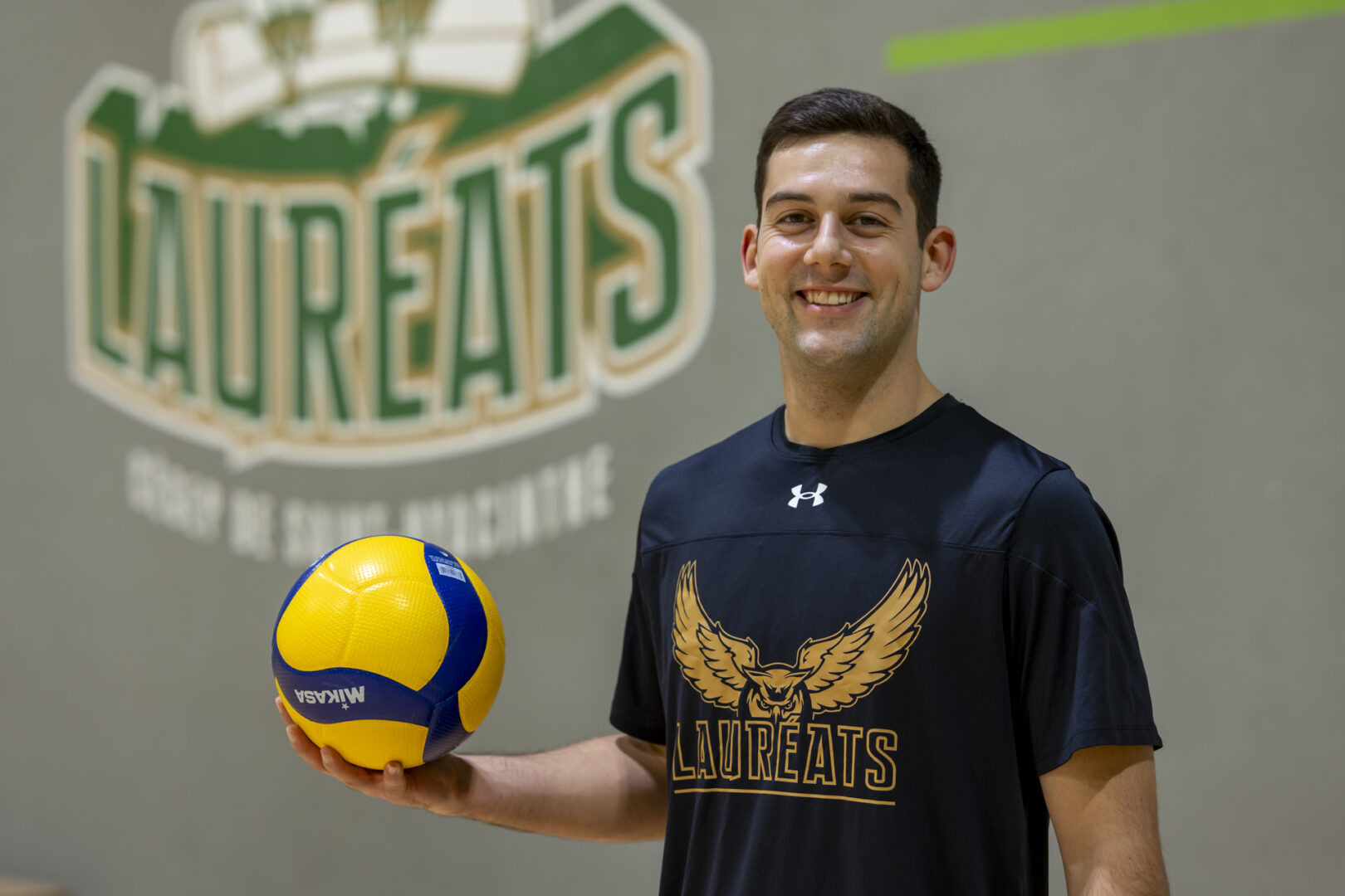 Julien Mongeon est le capitaine de l’équipe de soccer des Lauréats du Cégep de Saint-Hyacinthe ainsi que de celle de volleyball. Photo Rémy Boily