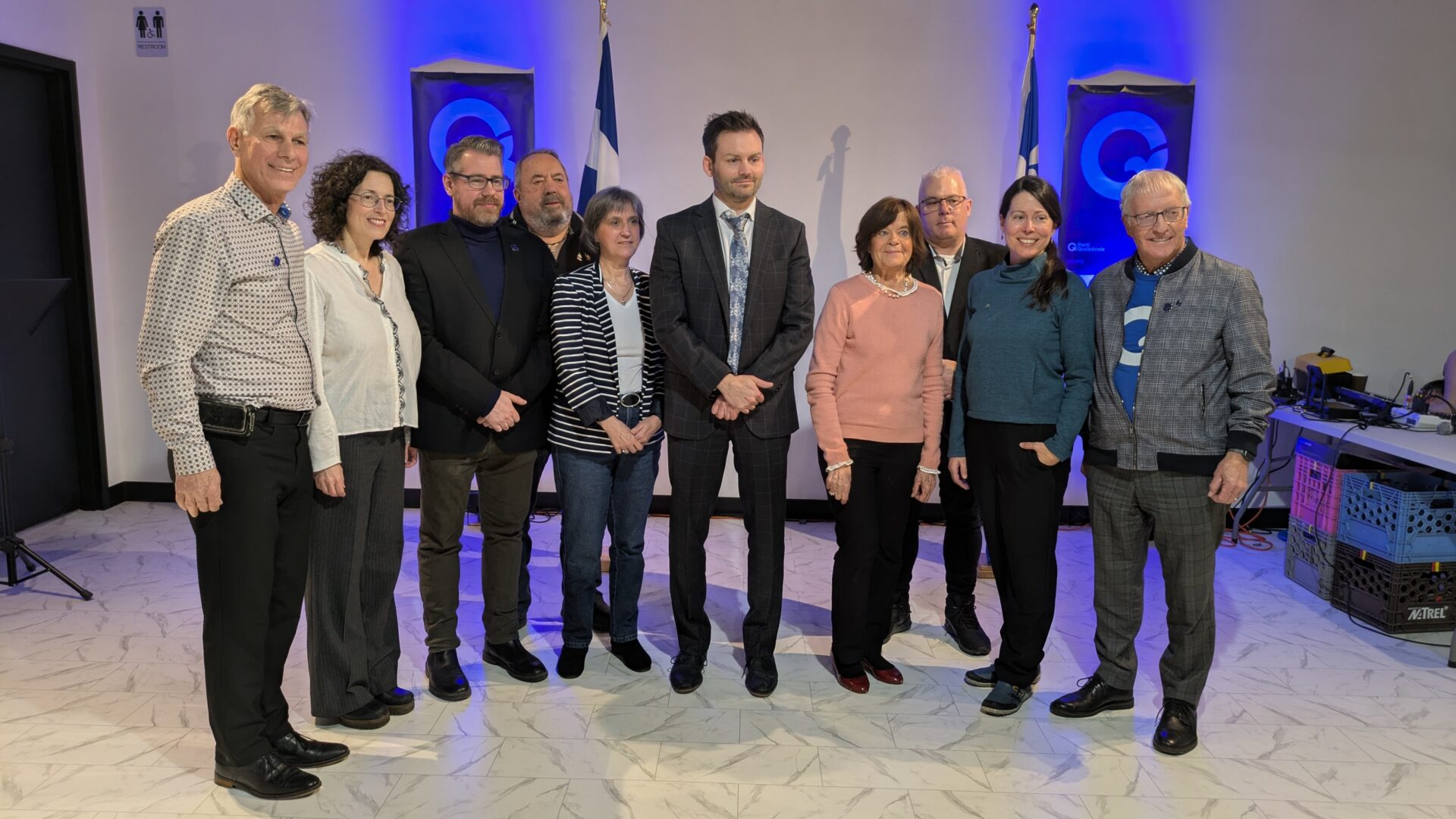 Le chef du Parti québécois, Paul St-Pierre Plamondon, était récemment de passage à Saint-Hyacinthe pour rencontrer le conseil local formé de Pierre Benoît, Michèle Lemelin, Sébastien Leblanc, Gustave Chicoine, Céline Blier, Francine Dumont, Rémi Proulx, Marie-Claude Pearson et Émilien Pelletier. Photo gracieuseté