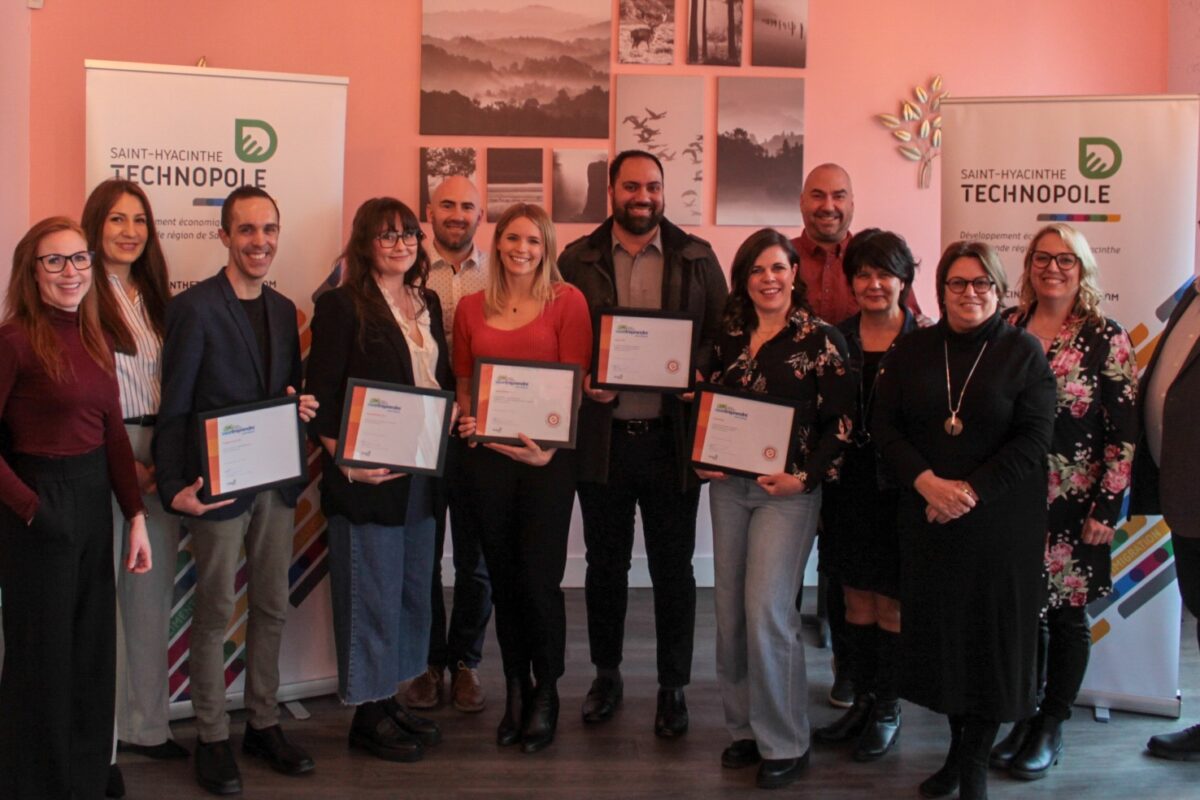 Les gagnants de la 27e édition de la finale locale du défi OSEntreprendre. Photo Adam Bolestridge | Le Courrier ©