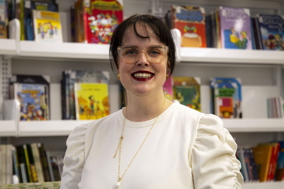 Roxane Brouillard a lancé le livre jeunesse L’étrange histoire du chevalier Gaspard.Photo Camila Frenière-Gaviño | Le Courrier ©