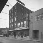 Photo avant : magasin de musique Victor Martin sur l’avenue Mondor. Centre d’histoire de Saint-Hyacinthe, Fonds CH116 Studio Lumière�