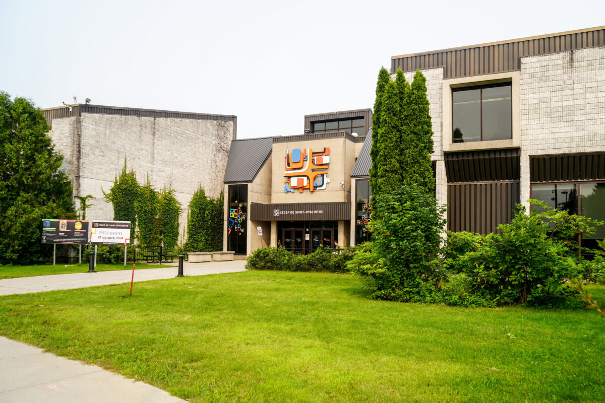 Le Cégep de Saint-Hyacinthe a déboursé 645 058 $ en indemnités de départ et 937 277 $ en services professionnels et en consultants, entre 2018 et 2023. Photothèque | Le Courrier ©