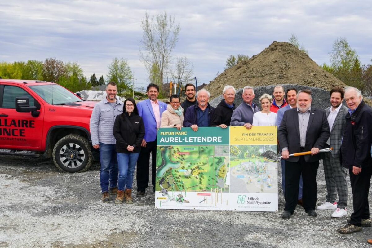 La Ville de Saint-Hyacinthe a procédé à la pelletée de terre officielle du parc Aurel-Letendre le 12 mai. Photo gracieuseté