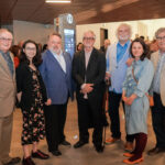 De nombreuses personnes ont rendu hommage à Marcel Blouin (au centre) avant son départ à la retraite après 25 ans comme directeur général et artistique d’Expression. Sur la photo, on le voit en compagnie de Jean-Marie Pelletier (ancien président d’Expression), Océanne De Billy (attachée politique du député Simon-Pierre Savard-Tremblay), André Beauregard (maire de Saint-Hyacinthe), Daniel LeBlond (président d’Expression), Marie-France Daigneault Bouchard (administratrice d’Expression) et Guy Choquette (ancien président d’Expression). Photo François Larivière | Le Courrier ©