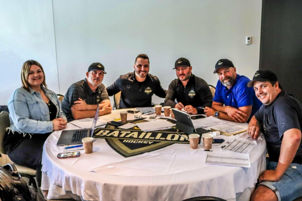 L’organisation du Bataillon de Saint-Hyacinthe a été particulièrement active lors du repêchage de la LNAH, orchestrant de nombreux échanges en plus de sélectionner une dizaine de joueurs. Photo Ligue nord-américaine de hockey