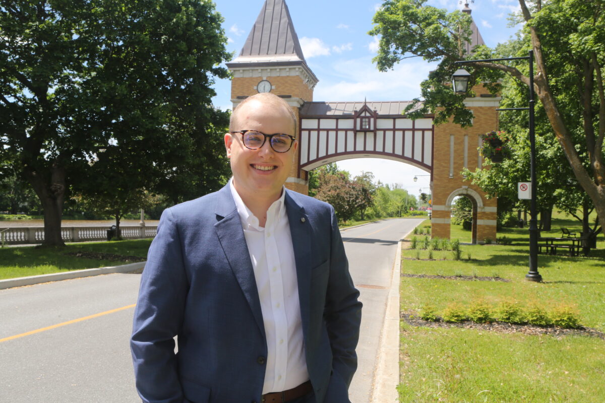 Félix Bédard briguera le poste de conseiller municipal dans le quartier Douville Nord – Notre-Dame aux prochaines élections municipales. Photo Robert Gosselin | Le Courrier ©