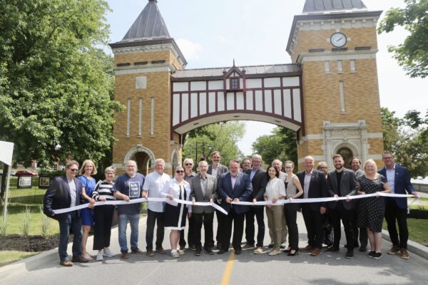 La Porte des anciens maires restaurée