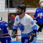 Steve Labossière à l’œuvre au Championnat du monde de dek hockey 3 contre 3 avec Équipe Québec dans la catégorie 35 ans et plus. Photo gracieuseté