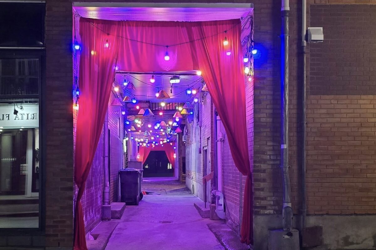 La ruelle vers l’art a tenu sa seconde édition du 9 au 13 juillet. Photo Jeannot Caron