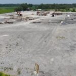 La construction des Encans de la ferme est commencée à Saint-Simon. Photo Robert Gosselin | Le Courrier ©