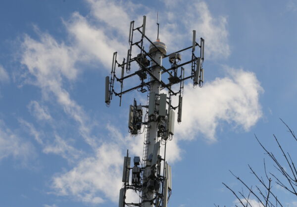 Une couverture cellulaire insuffisante à La Présentation et à Saint-Liboire