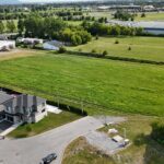 Les phases 2 et 3 du projet immobilier Rapide-Plat se réaliseront entre la rue Joseph-Bistodeau et l’usine Jefo à Saint-Hyacinthe. Photo Robert Gosselin | Le Courrier ©