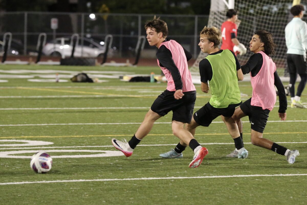 ﻿Après avoir repris la forme avec leur camp d’entraînement, les Lauréats sont fin prêts à commencer leur nouvelle saison. Le premier match local sera disputé le vendredi 29 août dès 19 h contre les Cheetahs du Collège Vanier. Photo Robert Gosselin | Le Courrier ©
