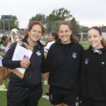 Les Maskoutaines Gabrielle Lambert (au centre) et Mégane Sauvé (à droite) ont rendu visite à des joueuses du FC Saint-Hyacinthe le 19 août dans le cadre d’une séance d’entraînement. Photo Robert Gosselin | Le Courrier ©