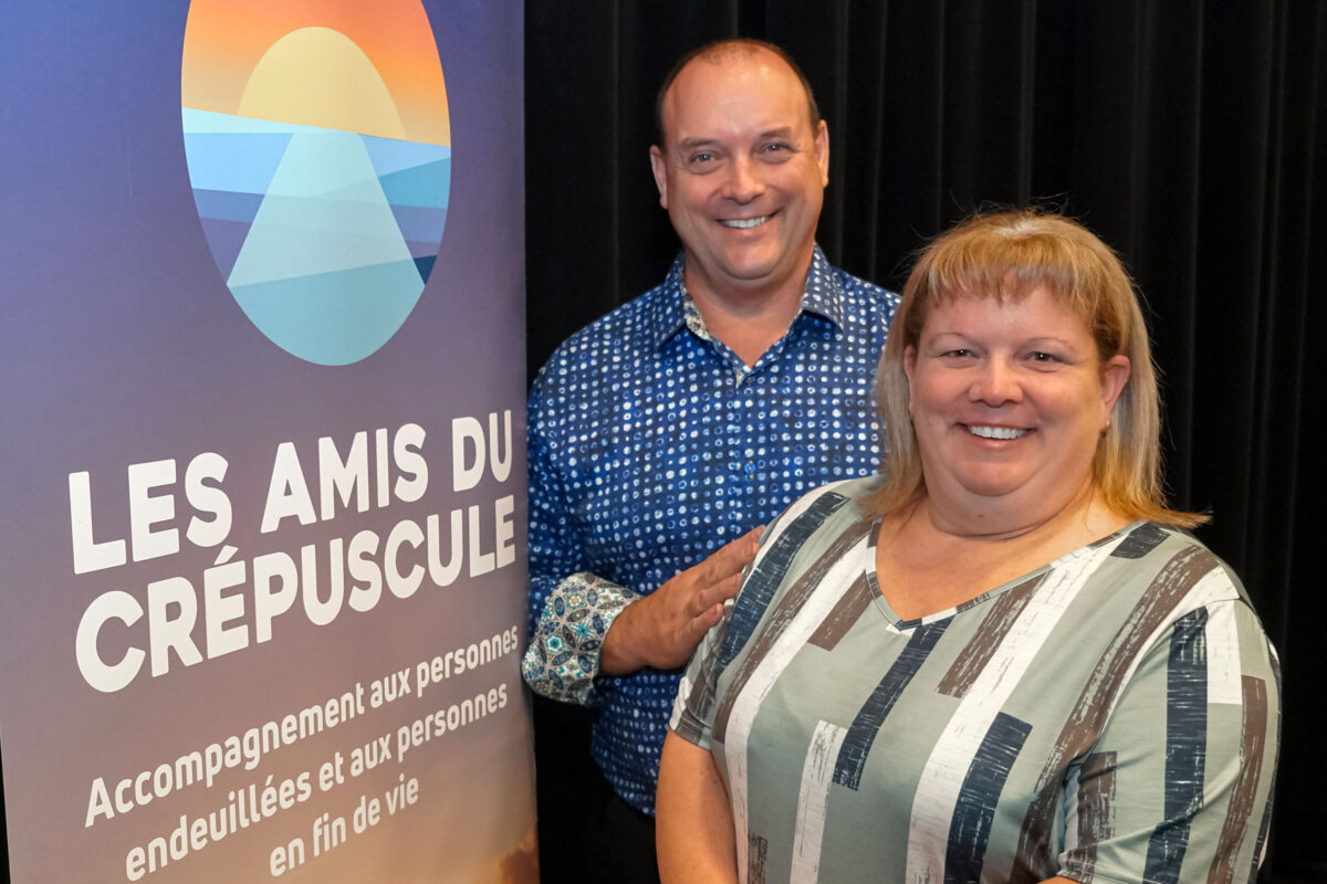Les présidents d’honneur du souper-bénéfice des Amis du crépuscule, Robin Tanguay et Annick Daviau. Il est possible de réserver des billets sur le site web de l’organisme ou en communicant au 450 252-2737. Photo François Larivière | Le Courrier ©