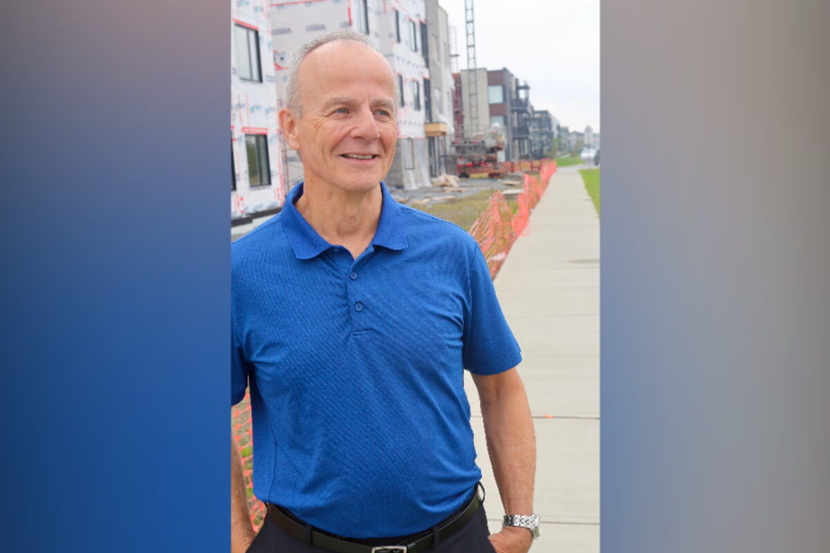 Paul Carrière brigue le poste de conseiller municipal dans le quartier Douville Sud. Photo Robert Gosselin | Le Courrier ©