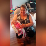 Sur cette photo datant de quelques années, Danielle Guertin Mongeau tient dans ses bras Maeva, la fille aînée de son fils Michael. Photo gracieuseté