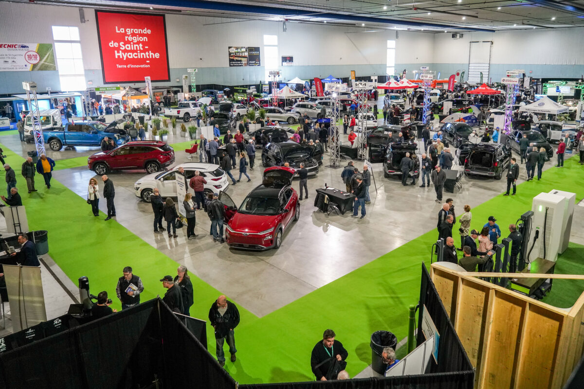 Le Salon de l’auto de Saint-Hyacinthe accueillera cette année des voitures tant électriques qu’à essence dans des espaces trois fois plus grands avec plusieurs nouveautés. Photothèque | Le Courrier ©