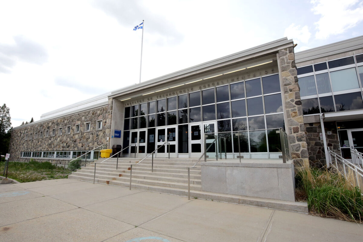 Les travaux de décontamination à l’ITAQ se réaliseront dans l’aile qui accueillait auparavant Cintech agroalimentaire. Photothèque | Le Courrier ©
