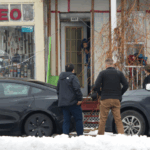 Le 13 novembre, des policiers et des agents des services frontaliers se sont présentés au domicile de Yahia Meddah pour s’assurer que l’ordonnance de déportation soit respectée. Photo Tristan Péloquin​ | La Presse gracieuseté